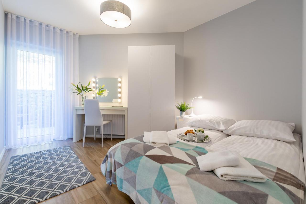 Bialy Apartament Щирк Екстер'єр фото