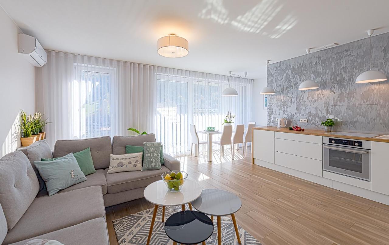 Bialy Apartament Щирк Екстер'єр фото